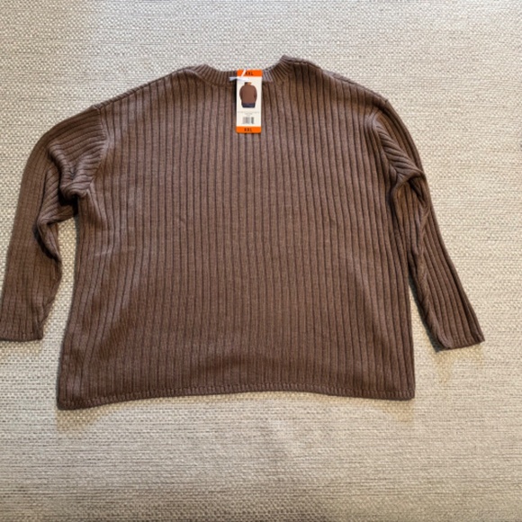 Jessica Simpson Available XL and XXL Ladies' Brown Ribbed Sweater. NEW WITH TAGS - Picture 6 of 16